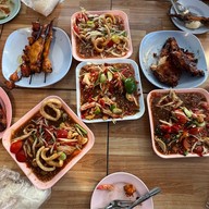แซ่บอีหลีฮิมดอยคา