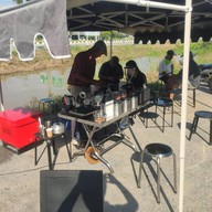 หน้าร้าน สมคิด -