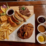 SIRI bar and eatery