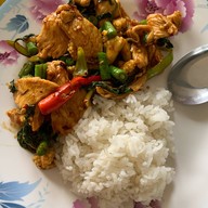 ร้านแม่น้ำฝน