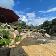 บ้านลิไข่