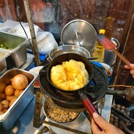 เมนูของร้าน ก๋วยเตี๋ยวสุโขทัย( สูตรสวรรคโลก) ซอยอารีย์ 1