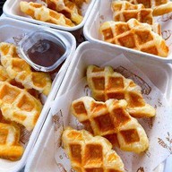 ปลาดุกย่าง ซาบะย่าง เมีี่ยงหมูกุ้ง ผัดหมี่ซั่ว  by มี๊ปอ (ตลาดไร่รั้ง)