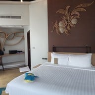 Na Tree Tara ณ ทรีธารา