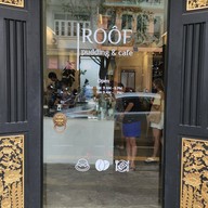 หน้าร้าน ROÔF Cafe -