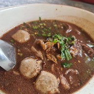 โก๋ เตี๋ยวเรือ หม้อไฟ