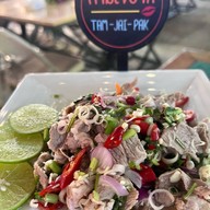 ตามใจปาก ชวนชิม เล้งแซ่บ บาร์บีคิว BarBQ หมูสามชั้นคั่วพริกเกลือ สุขุมวิท81