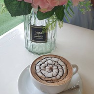 เมนูของร้าน เชรี่ เพสทรี ถนนโชตนา