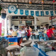 ข้าวหมูแดงนายเคี้ยงคันคลอง หัวหิน