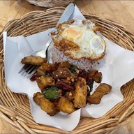 สามใบเถากะเพราแซ่บ ดอนเมือง