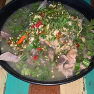 ตามใจปาก ชวนชิม เล้งแซ่บ บาร์บีคิว BarBQ หมูสามชั้นคั่วพริกเกลือ สุขุมวิท81