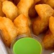 น้องน้ำข้าว ปาท่องโก๋