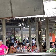 ไก่ย่างเจ๊ไสว