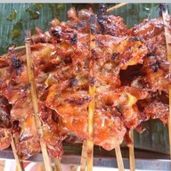 พลอย3659..ไก่ย่างพันล้านนะคะ