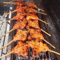 พลอย3659..ไก่ย่างพันล้านนะคะ