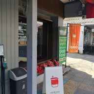 หน้าร้าน Red & Brew Coffee Khonkean