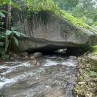 ผาน้ำลอด
