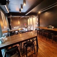 Atmosphere of Garden Salad By Ms.Chu