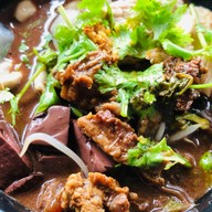 ก๋วยเตี๋ยวเรือพี่แอ๊ะ
