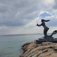 อนุสาวรีย์นางเงือก เกาะเสม็ด