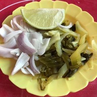 เมนูของร้าน ข้าวซอย ลุงประกิจกาดก้อม