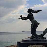 อนุสาวรีย์นางเงือก เกาะเสม็ด