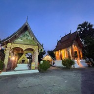 บรรยากาศ Vat Sensoukharam