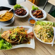 ส้มตำสมัยฉาน