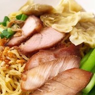 เม้งบะหมี่เกี๊ยว มหาชัย (เจ้าเก่า 40 ปี) ซอยดับเพลิง @mengbhamee