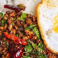 ยำปลาดุกฟู