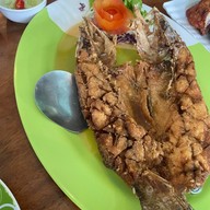 ไก่ทอดเดชา สาขาช่องเขา มอ.