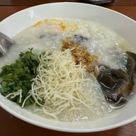 เมนูของร้าน ข้าวต้มปลา(ตรอกข้าวต้ม)