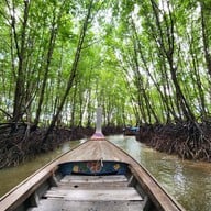 เขาขนาบน้ำ