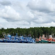 เขาขนาบน้ำ