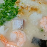 กินจั๊บเส้นสดข้าวต้มทรงเครื่อง 1