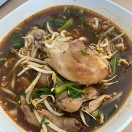 เมนูของร้าน เตี๋ยวไก่ชุติกาญจน์