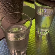 Mahaniyom Cocktail Bar - มหานิยมค็อกเทลบาร์