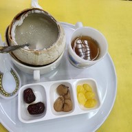 เมนูของร้าน หมุยเล้งหูฉลาม-รังนก