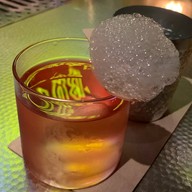 Mahaniyom Cocktail Bar - มหานิยมค็อกเทลบาร์