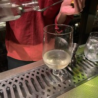 Mahaniyom Cocktail Bar - มหานิยมค็อกเทลบาร์