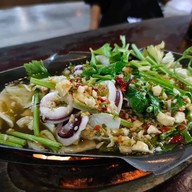 สวนอาหารบ้านบางไผ่