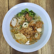 เมนูของร้าน ตี๋ลูกชิ้นปลา-ข้าวขาหมู ประชาอุทิศ 91 ตี๋ลูกชิ้นปลา-ประชาอุทิศ 91