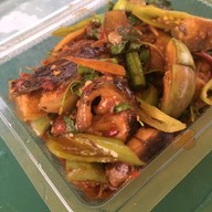 ร้านรุ่งเรืองหมูกรอบ