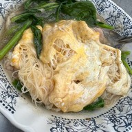 เมนูของร้าน ราดหน้าคนแซ่จัง นวลจันทร์