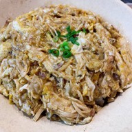 หมูตั่วเฮีย โครงการสวนหลวงสแควร์