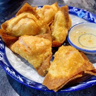 หมูตั่วเฮีย โครงการสวนหลวงสแควร์