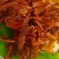 ข้าวเหนียวหมู by เจ๊ยู้