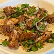 เมนูของร้าน ก้อย ข้าวมันไก่ หมกไก่ เจ้าเดียวกับมหาลัยสยาม