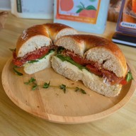 Lab Therapy cafe & spaceกังสดาล -