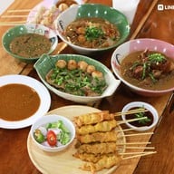 เมนูของร้าน ก๋วยเตี๋ยวสี่พระยา  สาขากระบี่